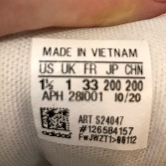 Adidas kids white sneakers size 1,5 - Picture 13 of 13